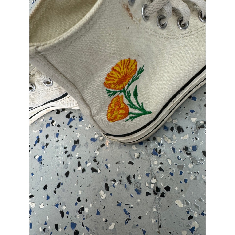 Converse Chuck Taylor All Star High Top White Sneakers Embroidered Floral - Picture 2 of 6